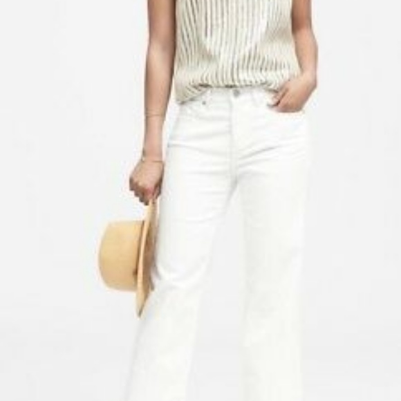 Banana Republic Denim - Banana Republic Girlfriend Distressed Hem Denim